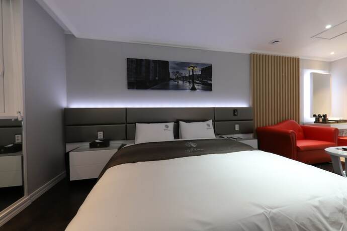 Imagen de la habitación del Hotel Encore. Foto 17