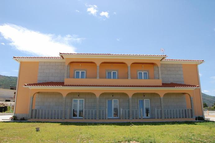 Imagen de los exteriores del Hotel Encostas De Nantes. Foto 9