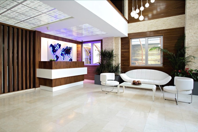 Imagen de los interiores del Hotel End Glory. Foto 18