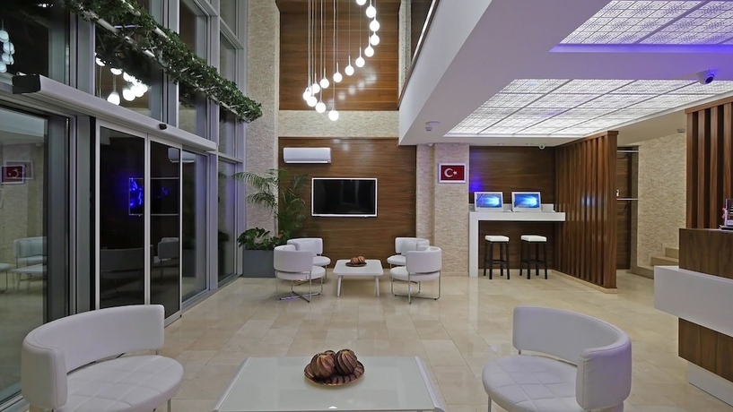 Imagen de los interiores del Hotel End Glory. Foto 19