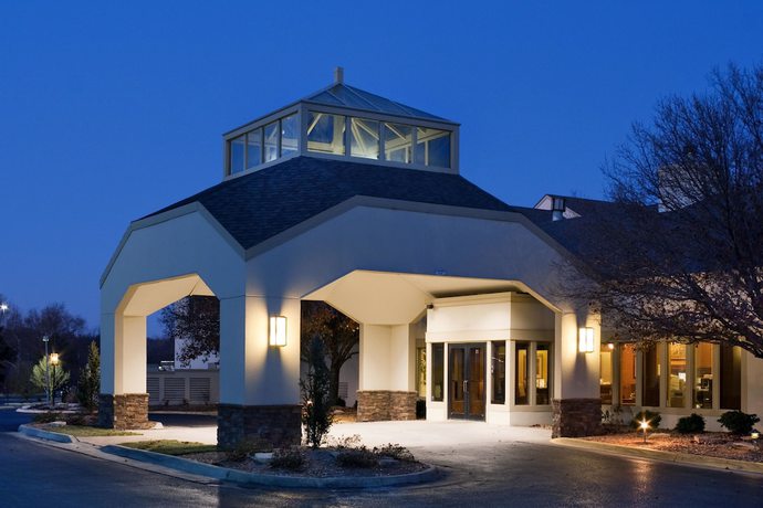Imagen general del Hotel Endeavor Inn & Suites, Trademark Collection by Wyndham. Foto 1