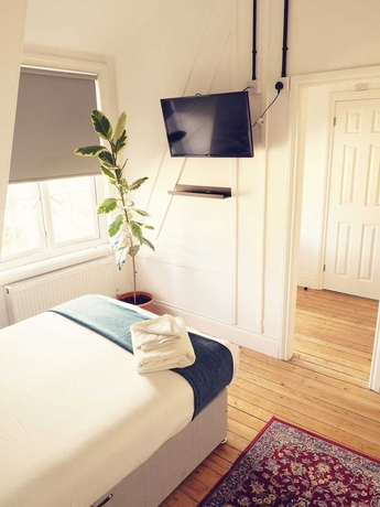Imagen de la habitación del Hotel Endsleigh Park. Foto 6