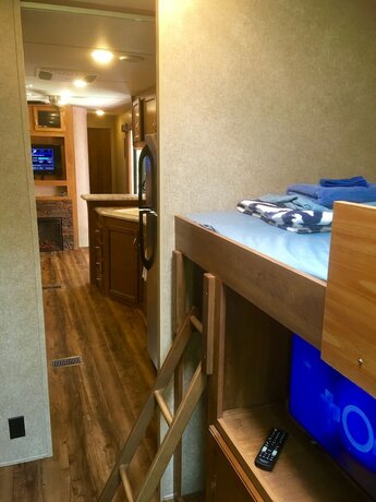 Imagen general del Hotel Enduro RV Citrus Valley Resort. Foto 4