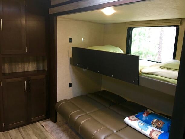 Imagen general del Hotel Enduro RV Citrus Valley Resort. Foto 10