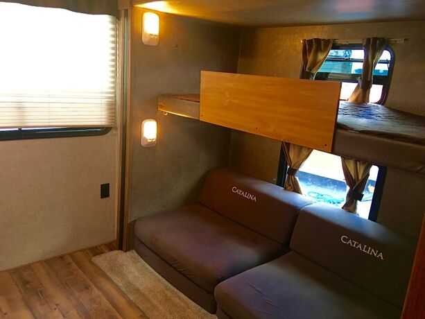 Imagen de la habitación del Hotel Enduro RV Citrus Valley Resort. Foto 12