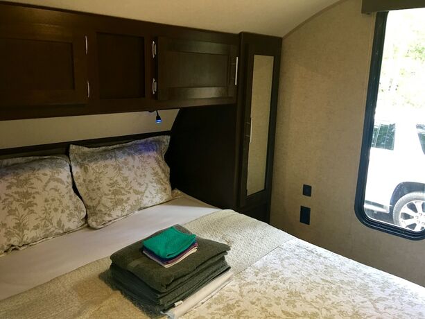 Imagen de la habitación del Hotel Enduro RV Citrus Valley Resort. Foto 16