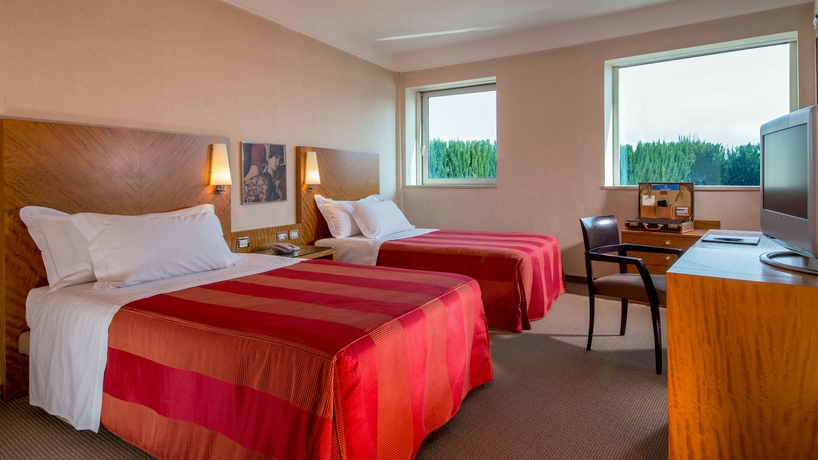 Imagen de la habitación del Hotel Enea Aprilia. Foto 4