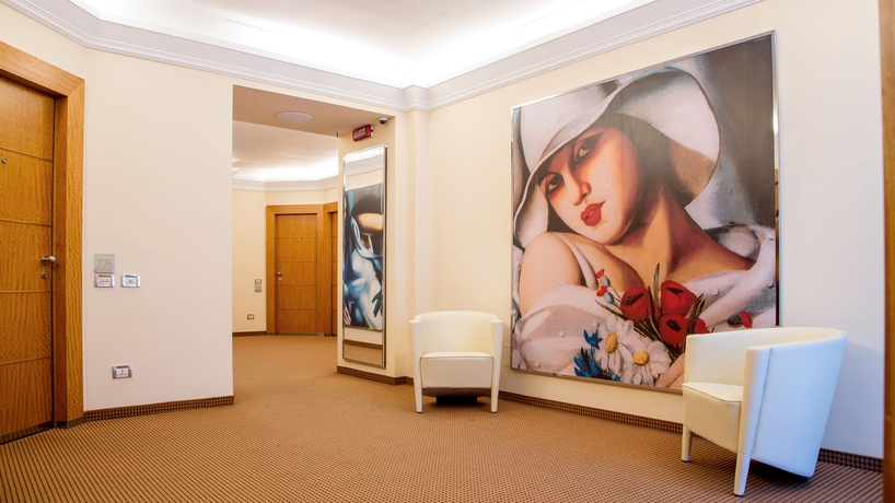 Imagen de los interiores del Hotel Enea Aprilia. Foto 16