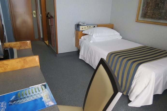 Imagen de la habitación del Hotel Enea Pomezia. Foto 3