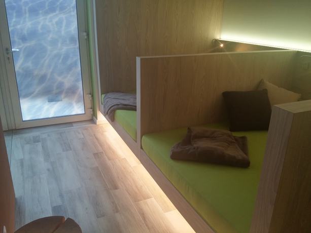 Imagen de la piscina del Hotel Energy. Foto 20