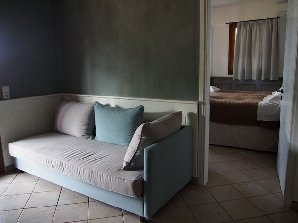 Imagen de la habitación del Hotel Enetiko Resort. Foto 14