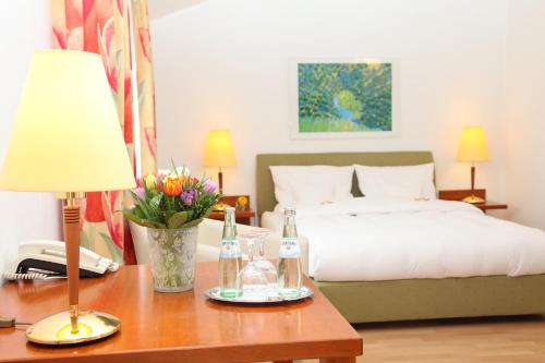 Imagen de la habitación del Hotel Engbert. Foto 6