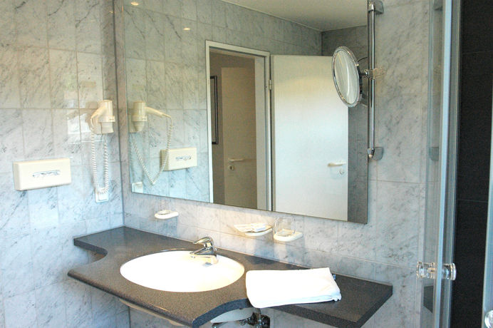 Imagen de la habitación del Hotel Engel Im Salinental. Foto 11