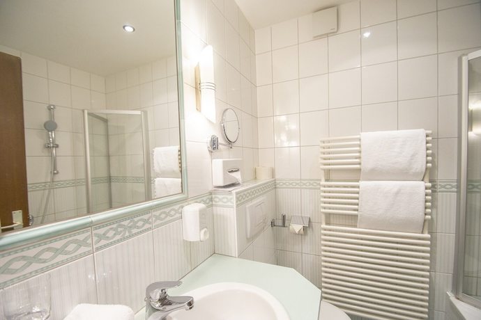 Imagen de la habitación del Hotel Engel, Tannen. Foto 10