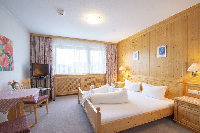Imagen de la habitación del Hotel Engel, Tannen. Foto 12