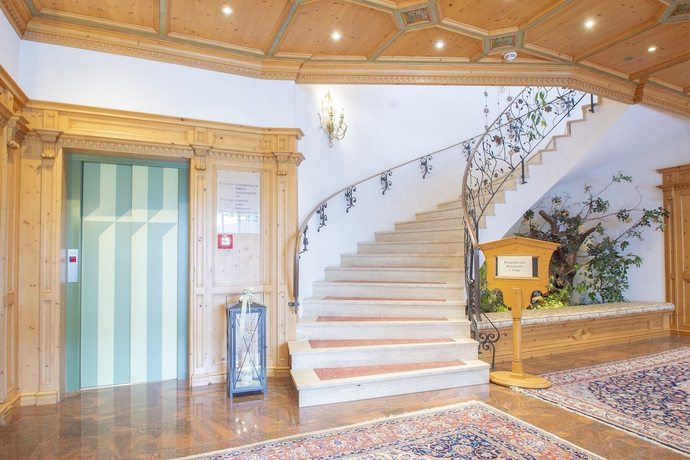 Imagen de los interiores del Hotel Engel, Tannen. Foto 14