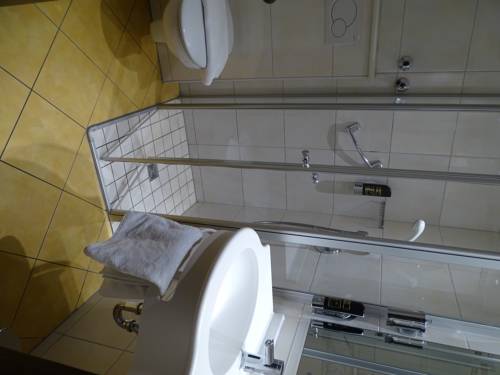 Imagen de la habitación del Hotel Engel, Ulm. Foto 10