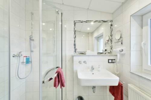 Imagen de la habitación del Hotel Engelhorn. Foto 15