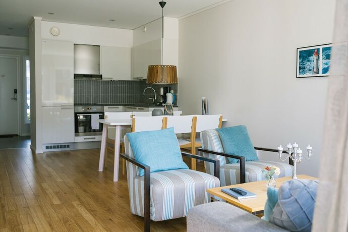 Imagen de la habitación del Hotel Engeltofta Sea Lodge. Foto 17