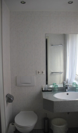 Imagen de la habitación del Hotel Enger Hof. Foto 8