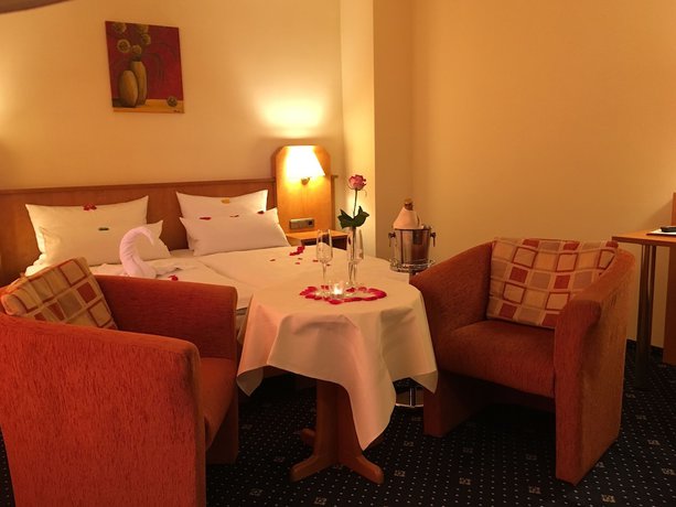 Imagen de la habitación del Hotel Englischer Hof. Foto 19
