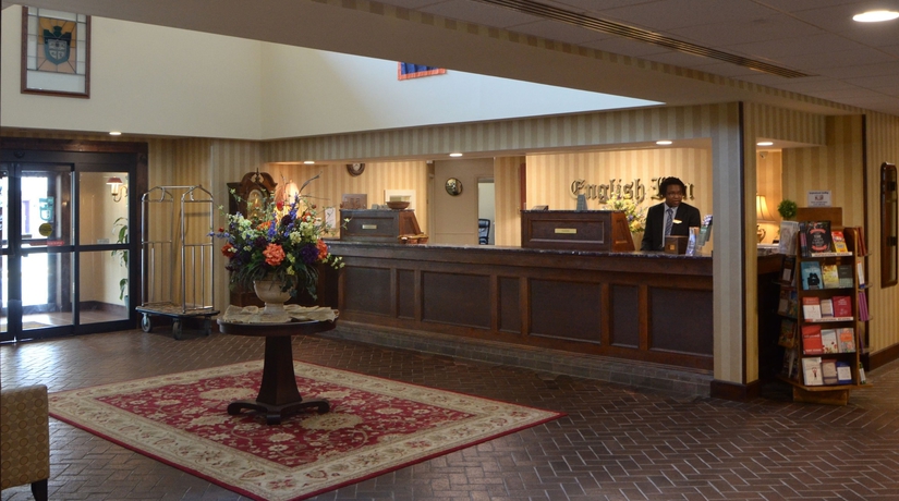 Imagen de los interiores del Hotel English Inn Of Charlottesville. Foto 18