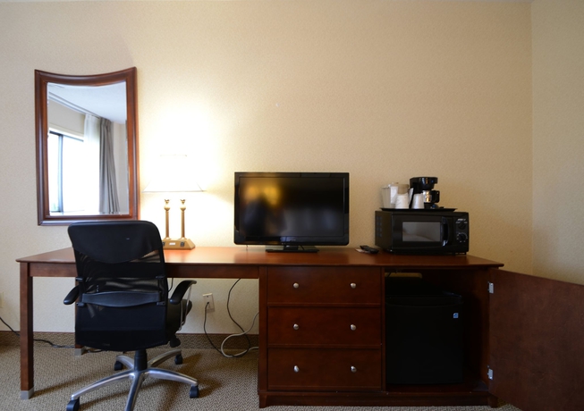 Imagen de la habitación del Hotel English Inn Of Charlottesville. Foto 12