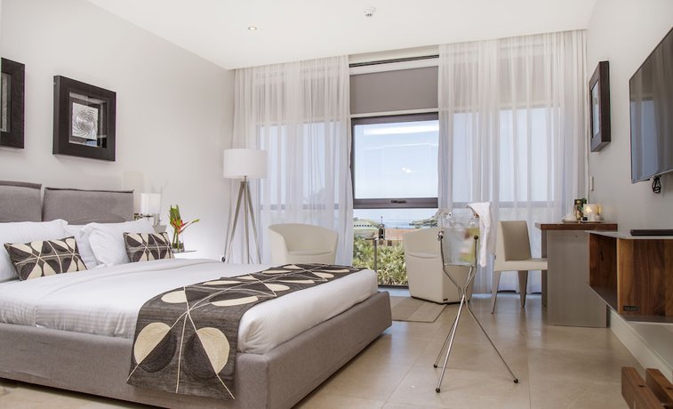 Imagen de la habitación del Hotel English Point Marina and Spa. Foto 2