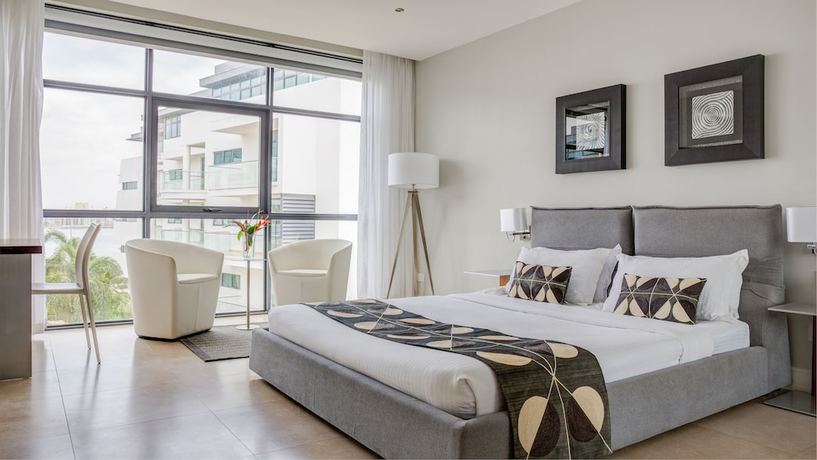 Imagen de la habitación del Hotel English Point Marina and Spa. Foto 7