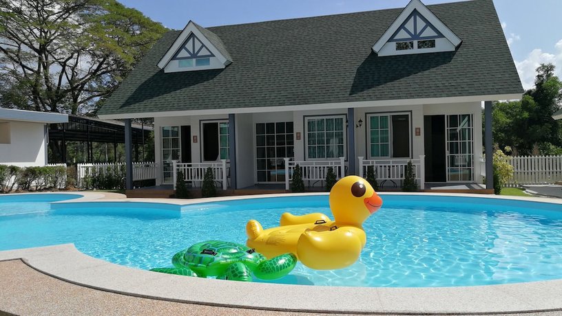 Imagen de la piscina del Hotel English Resotel. Foto 20