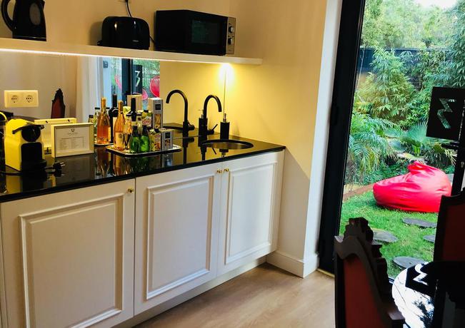 Imagen de la habitación del Hotel Engy Estoril - Luxury Villas. Foto 12