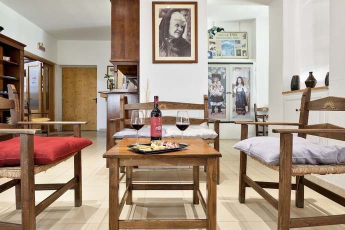 Imagen de los interiores del Hotel Enis Monte Maccione. Foto 19