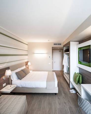 Imagen de la habitación del Hotel Enjoy Garda. Foto 3