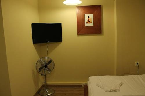 Imagen de la habitación del Hotel Enjoy Inn. Foto 9