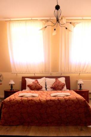 Imagen de la habitación del Hotel Enjoy Inn. Foto 15