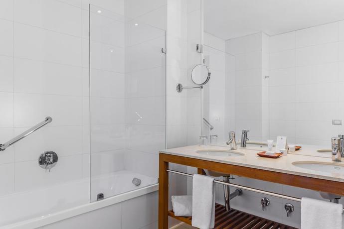 Imagen de la habitación del Hotel Enjoy Puerto Varas. Foto 4