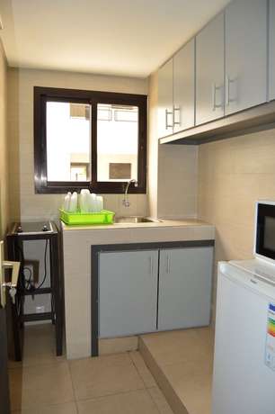 Imagen de la habitación del Hotel Enka Flathotel. Foto 6