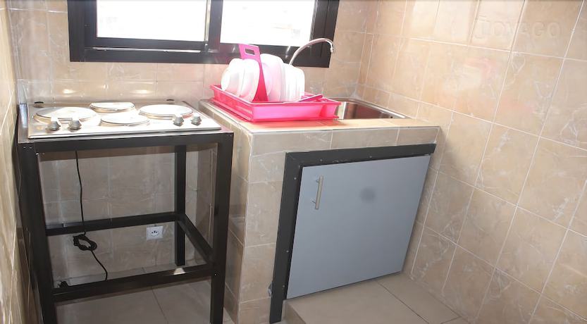 Imagen de la habitación del Hotel Enka Flathotel. Foto 14