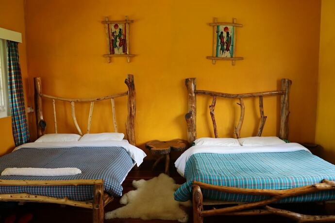 Imagen de la habitación del Hotel Enkorika Eco-Village. Foto 17