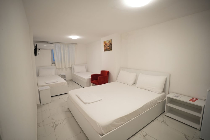 Imagen de la habitación del Hotel Enles. Foto 4