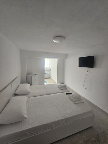 Imagen de la habitación del Hotel Enles. Foto 7