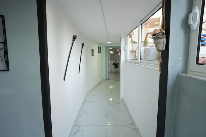 Imagen de los interiores del Hotel Enles. Foto 12