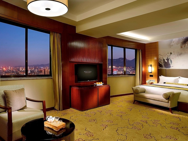 Imagen de la habitación del Hotel Enlux. Foto 3