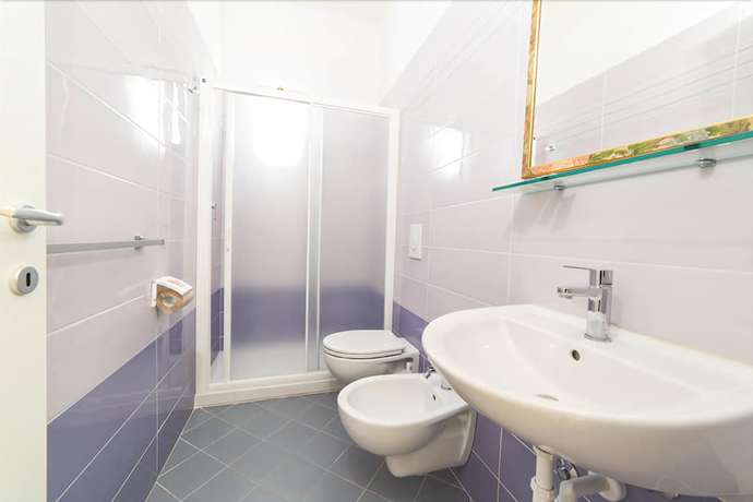 Imagen de la habitación del Hotel Enna. Foto 5