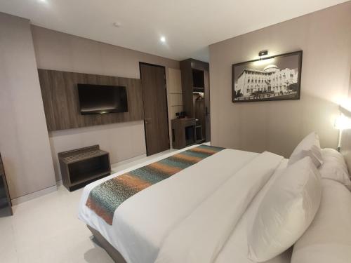 Imagen general del Hotel Eno Front One Semarang. Foto 10