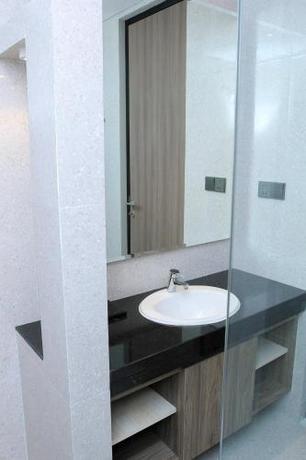 Imagen de la habitación del Hotel Eno Front One Semarang. Foto 18