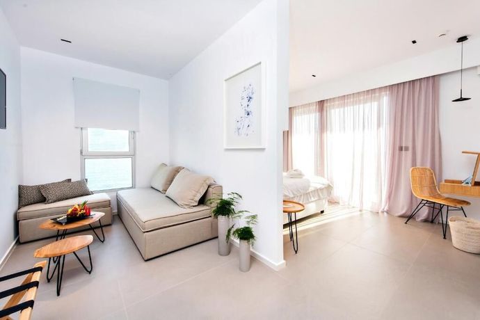 Imagen de la habitación del Hotel Enorme Ammos Beach. Foto 7