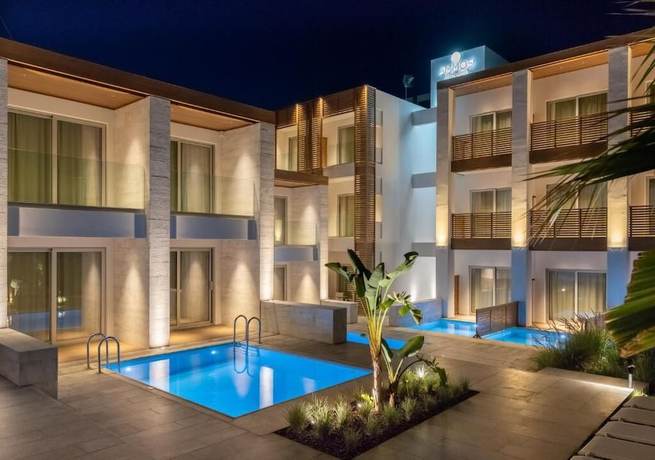 Imagen de la habitación del Hotel Enorme Ammos Beach. Foto 13