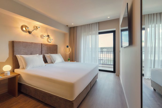 Imagen de la habitación del Hotel Enorme Epavli Urban Living. Foto 7