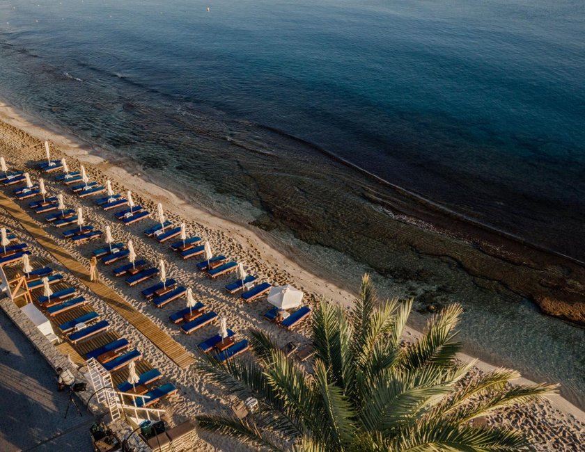 Imagen general del Hotel Enorme Infinity Beach. Foto 7